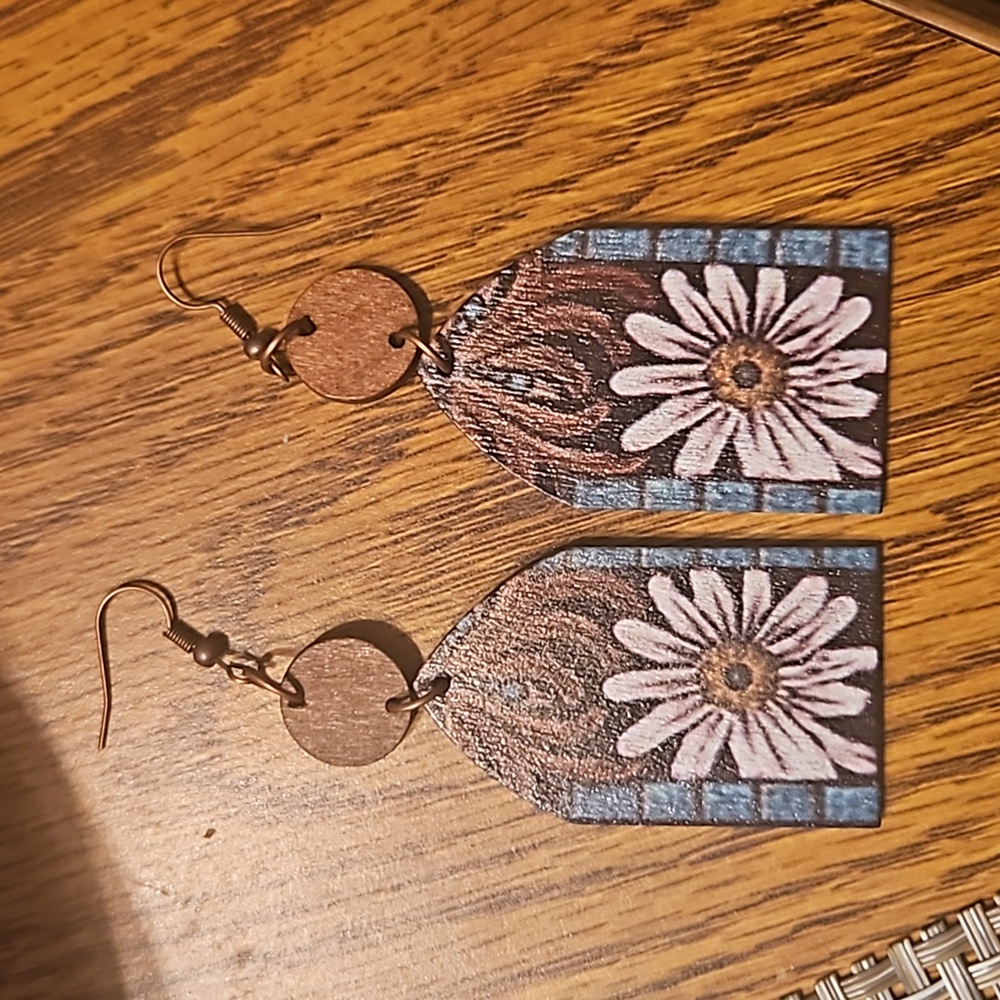 Handmade rustic, wooden, long, lightweight floral earrings, sweet! - Picture 2 of 2